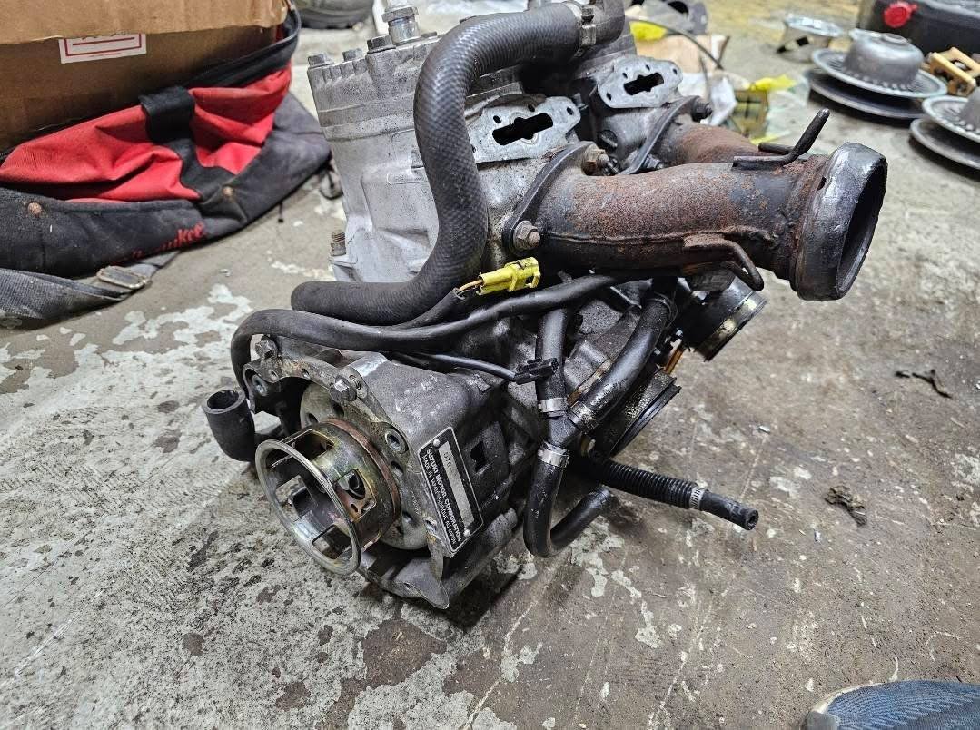 Arctic cat f7 Engine - Image 3